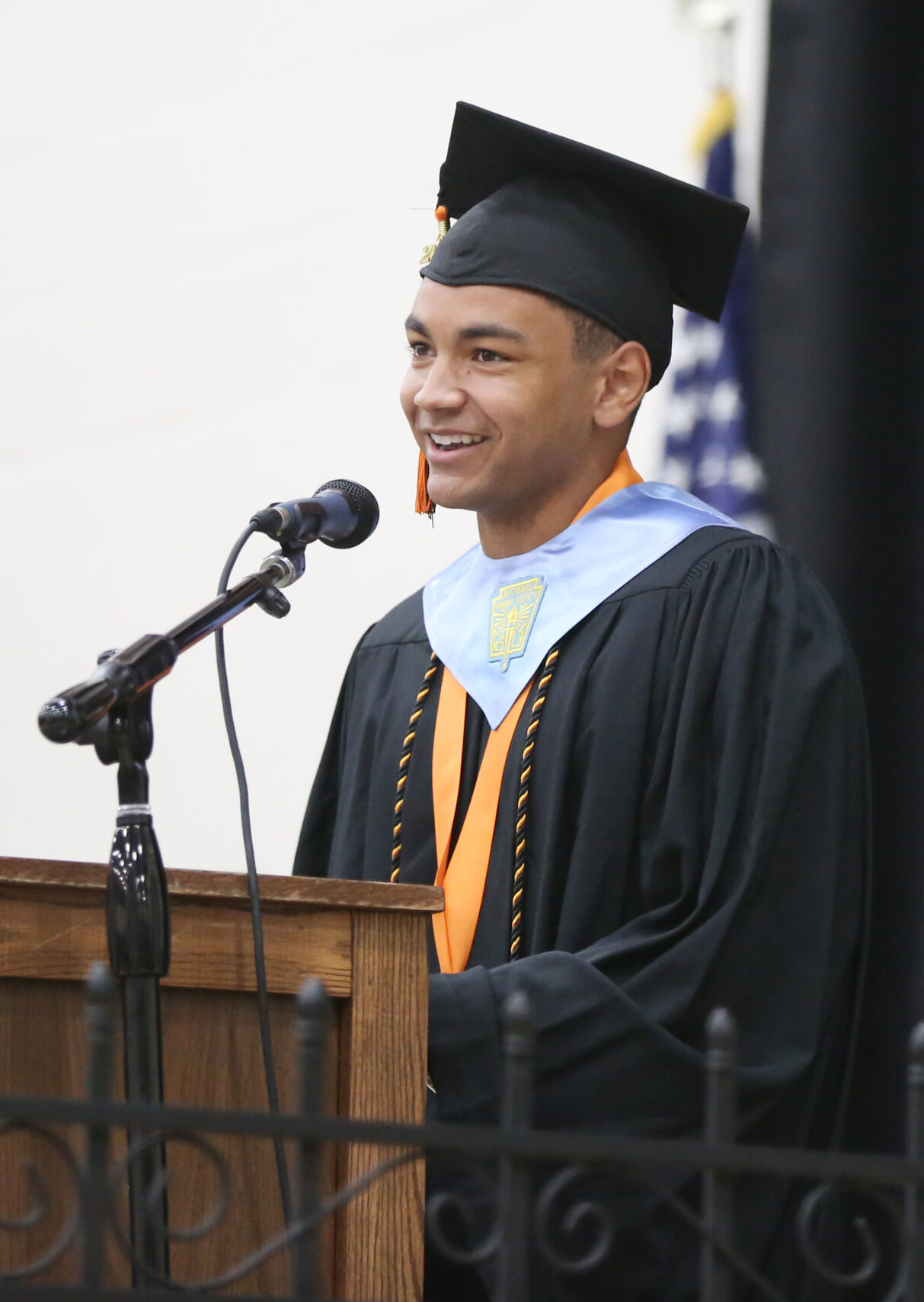 p07-27-2HHSgrad6.jpg